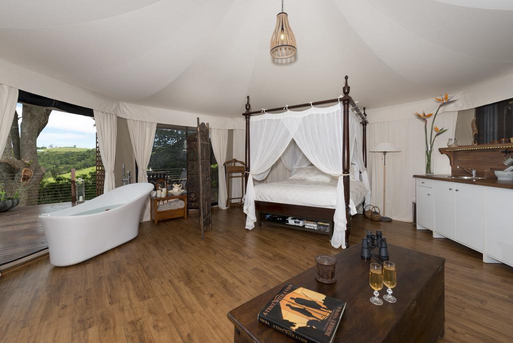 Luxury tent Clouds Safari *