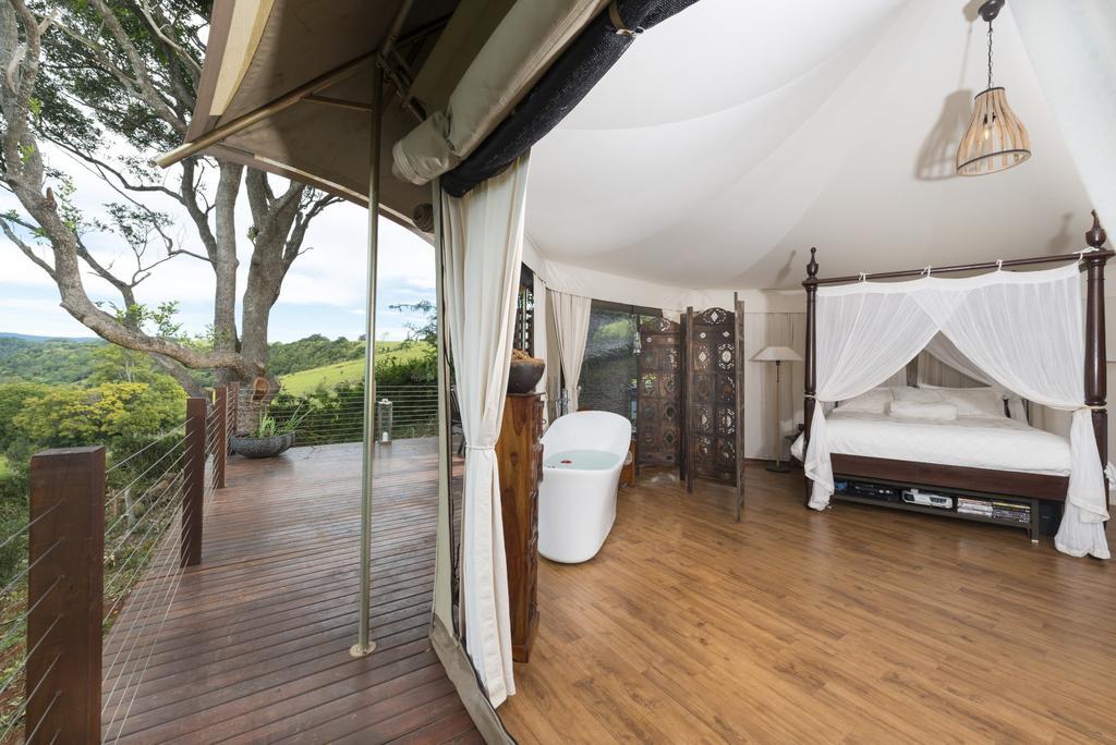 Luxury tent Clouds Safari Beechmont